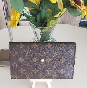Louis Vuitton Monogram Canvas Wallet